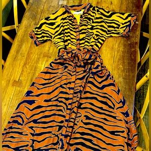 Buru Donna Day Gown - perfect for fall!